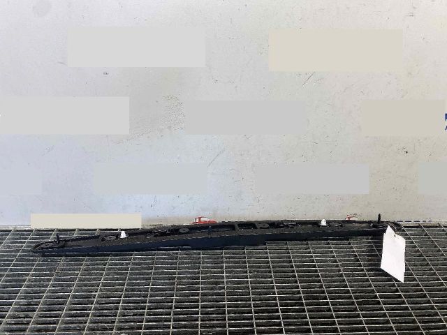 bontott RENAULT ARKANA I Csomagtérajtó Díszléc