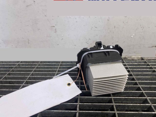 bontott RENAULT ARKANA I Előtét Ellenállás Fűtőmotor