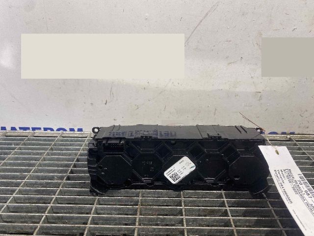 bontott RENAULT ARKANA I Fűtéskapcsoló