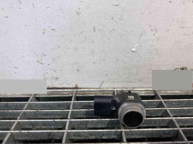 bontott RENAULT ARKANA I Hátsó Tolatóradar Fej