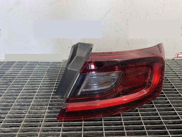 bontott RENAULT ARKANA I Jobb Hátsó Lámpa