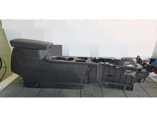 bontott RENAULT ARKANA I Könyöklő