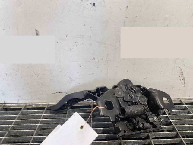 bontott RENAULT ARKANA I Motorháztető Zárszerkezet