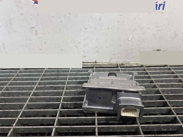 bontott RENAULT ARKANA I Tolatókamera