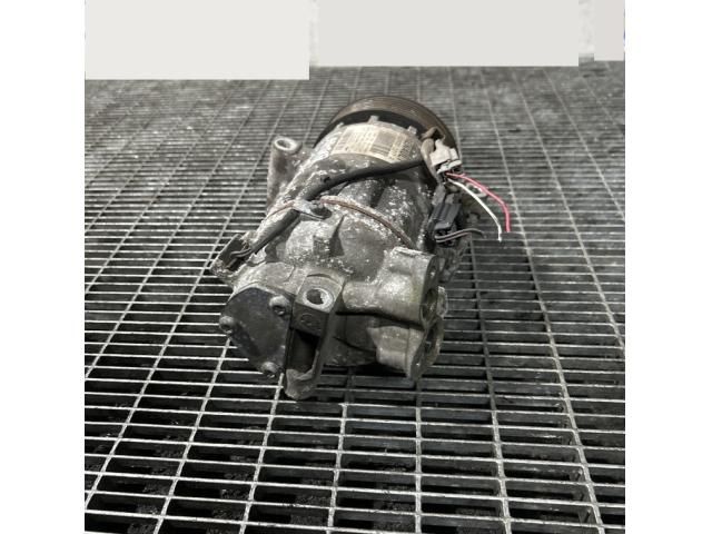 bontott RENAULT CAPTUR Klímakompresszor