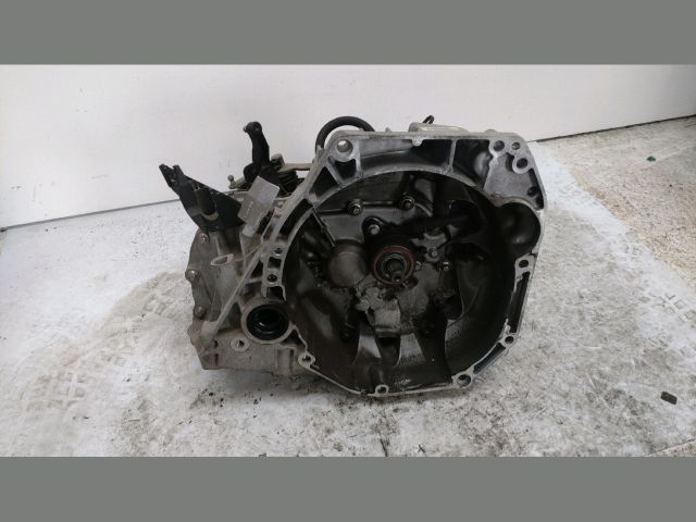 bontott RENAULT CAPTUR Váltó (Mechanikus)