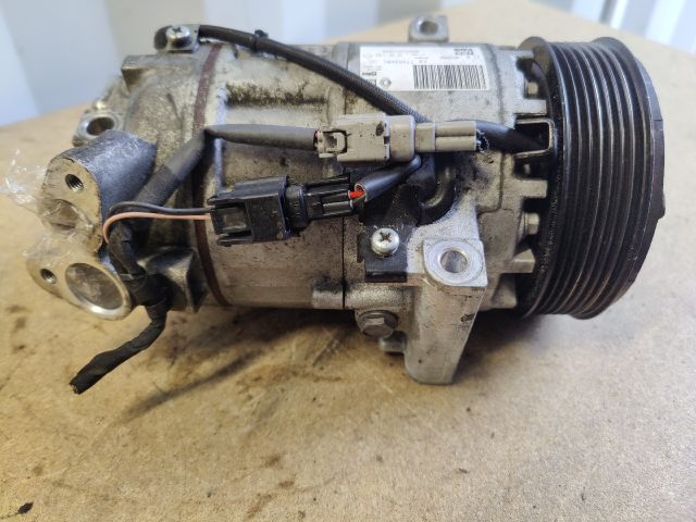 bontott RENAULT CAPTUR Klímakompresszor