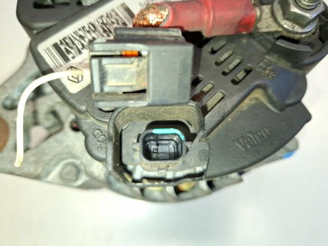 bontott RENAULT CAPTUR Generátor