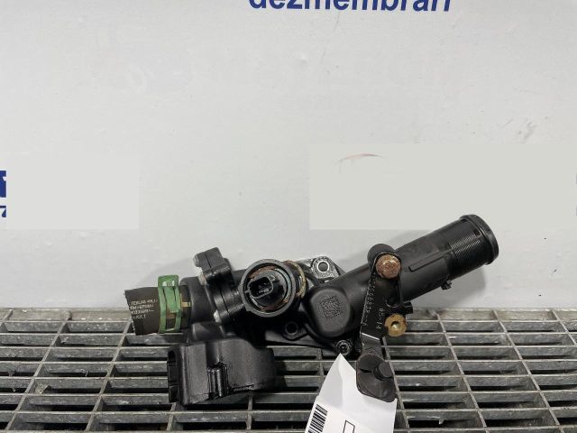 bontott RENAULT CAPTUR Hengerfej Vízkivezető