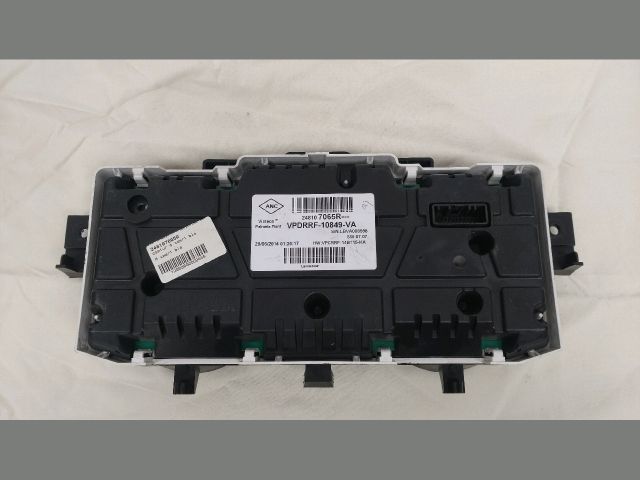 bontott RENAULT CAPTUR Kilométeróra