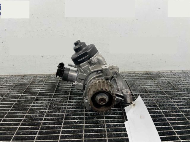bontott RENAULT CAPTUR Nagynyomású Szivattyú