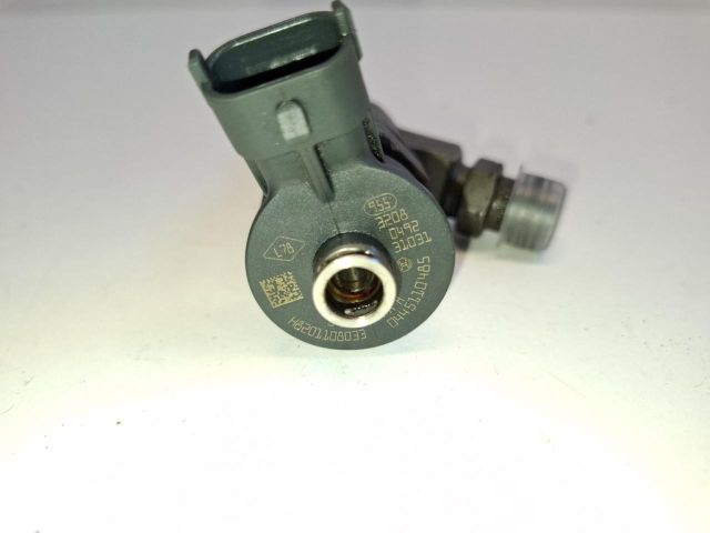 bontott RENAULT CAPTUR Porlasztó (1 db)