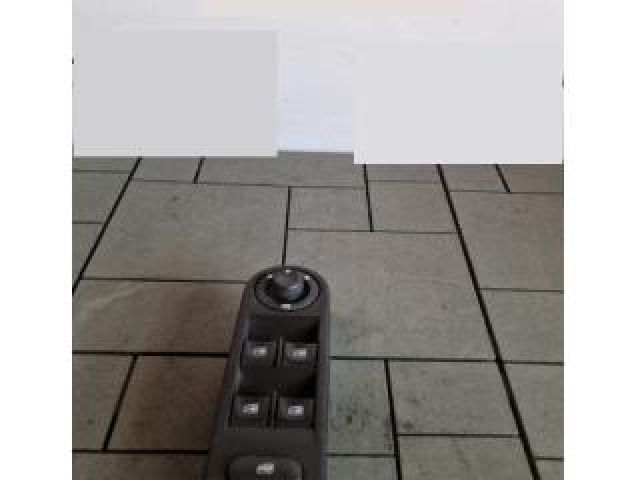 bontott RENAULT CAPTUR Ablakemelő Kapcsoló Négyes / Kettes