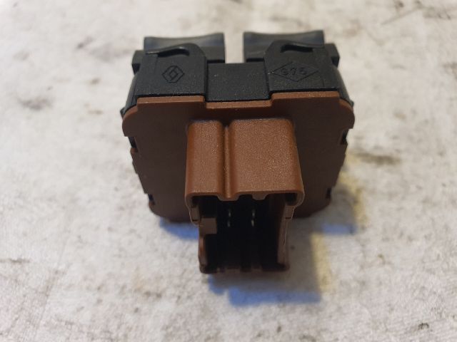 bontott RENAULT CAPTUR Ablakemelő Kapcsoló Négyes / Kettes