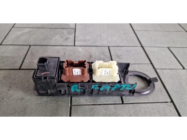 bontott RENAULT CAPTUR Ablakemelő Kapcsoló Négyes / Kettes