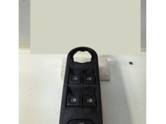 bontott RENAULT CAPTUR Ablakemelő Kapcsoló Négyes / Kettes