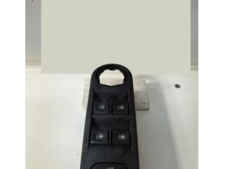 bontott RENAULT CAPTUR Ablakemelő Kapcsoló Négyes / Kettes