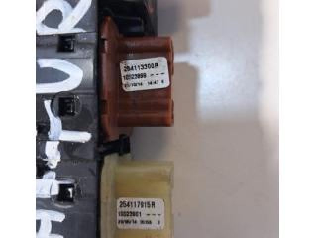 bontott RENAULT CAPTUR Ablakemelő Kapcsoló Négyes / Kettes