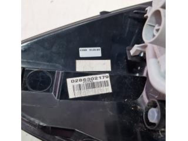 bontott RENAULT CAPTUR Bal Belső Hátsó Lámpa