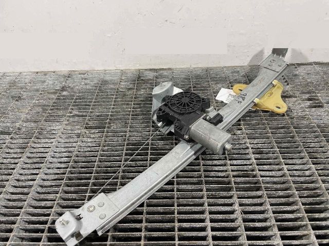 bontott RENAULT CAPTUR Bal első Ablakemelő Szerkezet (Elektromos)