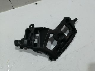 bontott RENAULT CAPTUR Bal hátsó Lökhárító Tartó (Műanyag)