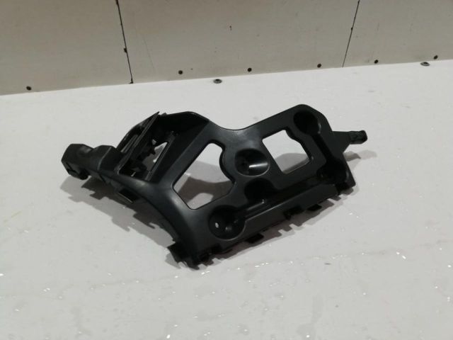 bontott RENAULT CAPTUR Bal hátsó Lökhárító Tartó (Műanyag)