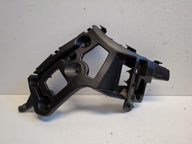 bontott RENAULT CAPTUR Bal hátsó Oldal Lökhárító Tartó (Műanyag)