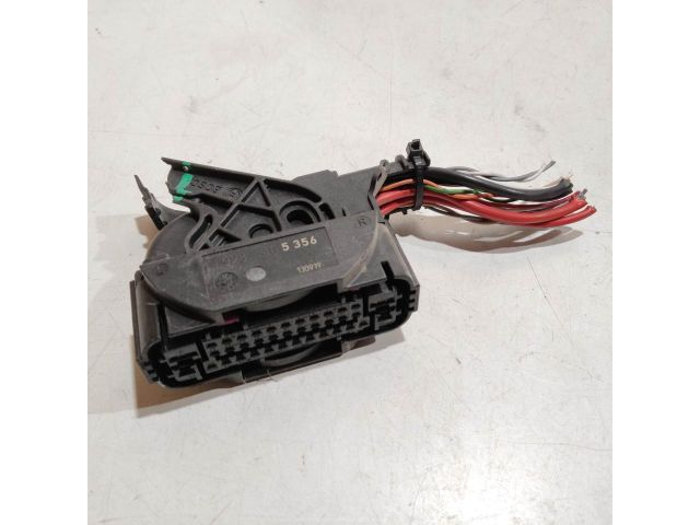 bontott RENAULT CAPTUR Csatlakozó