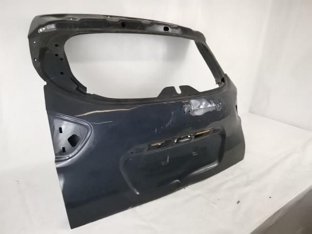 bontott RENAULT CAPTUR Csomagtérajtó (Üres lemez)