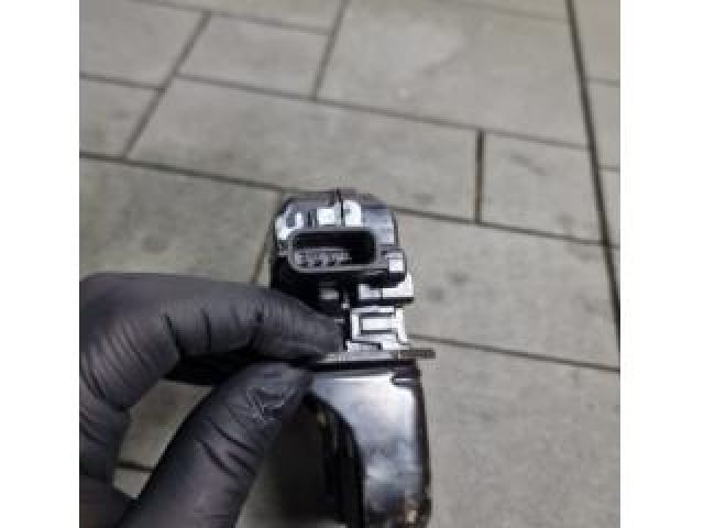 bontott RENAULT CAPTUR Csomagtérajtó Zárszerkezet