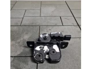 bontott RENAULT CAPTUR Csomagtérajtó Zárszerkezet