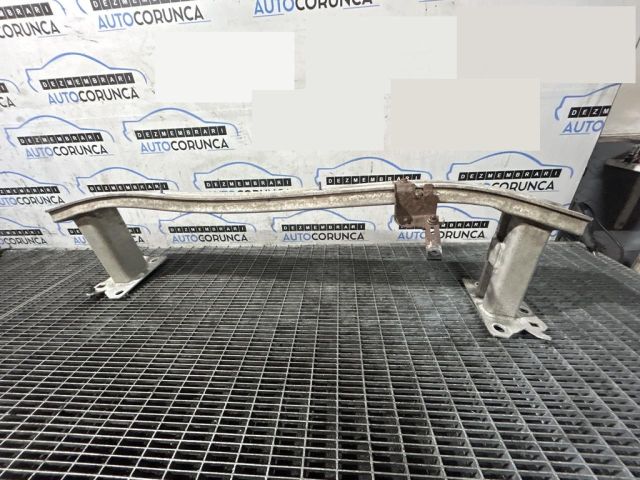 bontott RENAULT CAPTUR Első Lökhárító Merevítő (Fém)