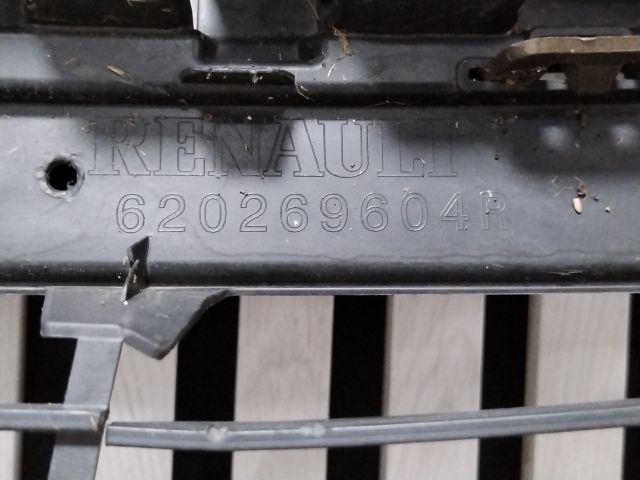 bontott RENAULT CAPTUR Első Lökhárító (Üresen)