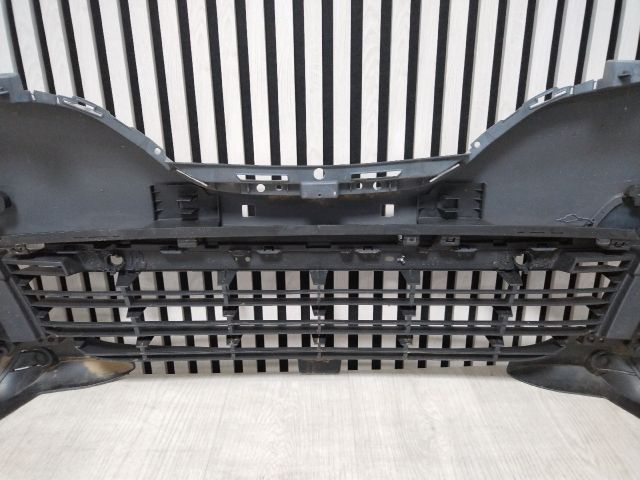 bontott RENAULT CAPTUR Első Lökhárító (Üresen)