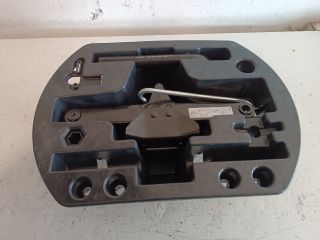 bontott RENAULT CAPTUR Emelő