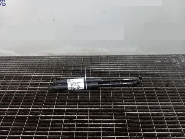 bontott RENAULT CAPTUR Gázrugós Kitámasztó Teleszkóp Motorháztető