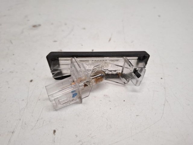 bontott RENAULT CAPTUR Hátsó Rendszámtábla Világítás