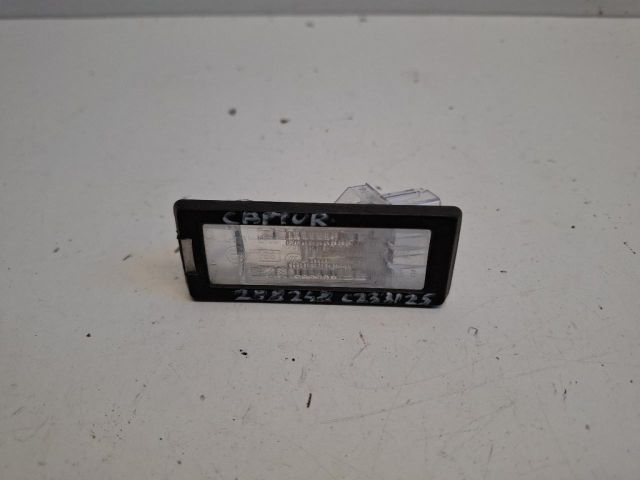 bontott RENAULT CAPTUR Hátsó Rendszámtábla Világítás