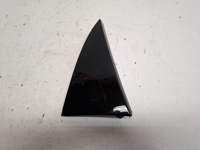 bontott RENAULT CAPTUR Hátsó Szélvédő Díszléc