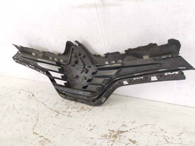 bontott RENAULT CAPTUR Hűtőrács