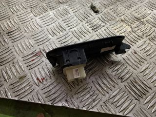 bontott RENAULT CAPTUR II Ablakemelő Kapcsoló Négyes / Kettes