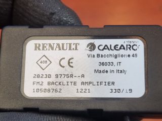 bontott RENAULT CAPTUR II Antenna Erősítő