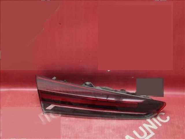 bontott RENAULT CAPTUR II Bal Belső Hátsó Lámpa