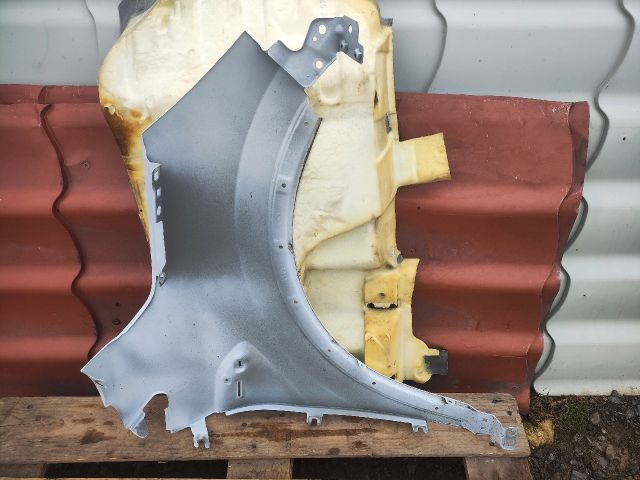 bontott RENAULT CAPTUR II Bal első Sárvédő