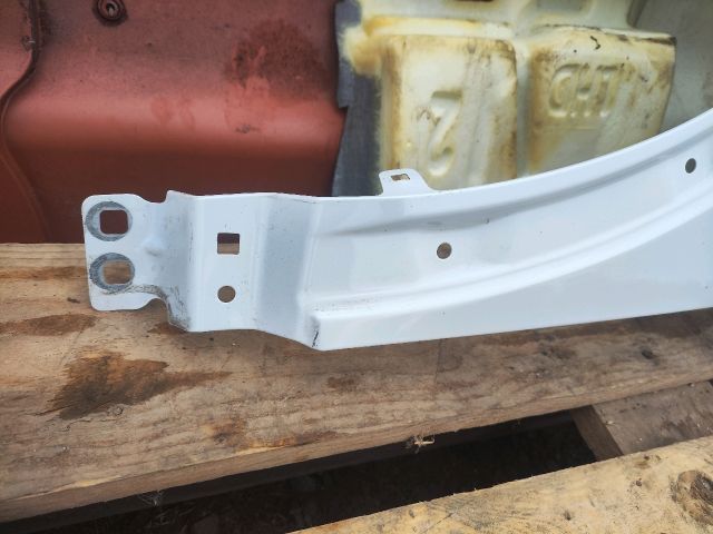 bontott RENAULT CAPTUR II Bal első Sárvédő