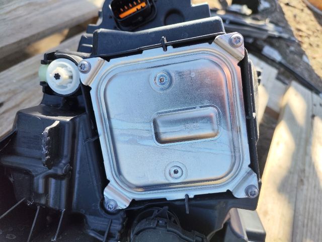 bontott RENAULT CAPTUR II Bal Fényszóró