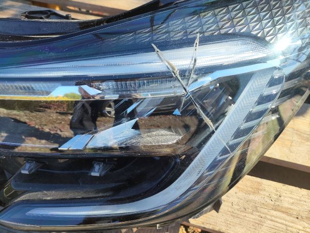 bontott RENAULT CAPTUR II Bal Fényszóró