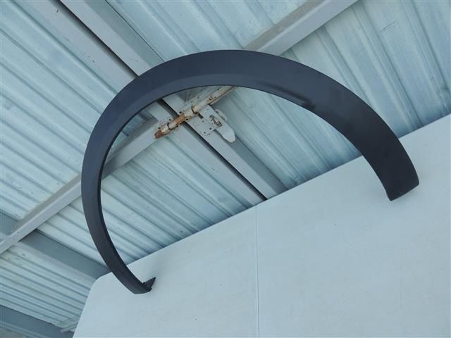 bontott RENAULT CAPTUR II Bal hátsó Sárvédő Szélesítő