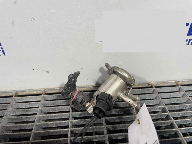 bontott RENAULT CAPTUR II AdBlue Befecskendező Egység