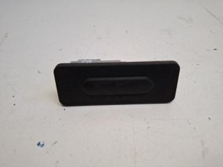 bontott RENAULT CAPTUR II Csomagtérajtó Kilincs